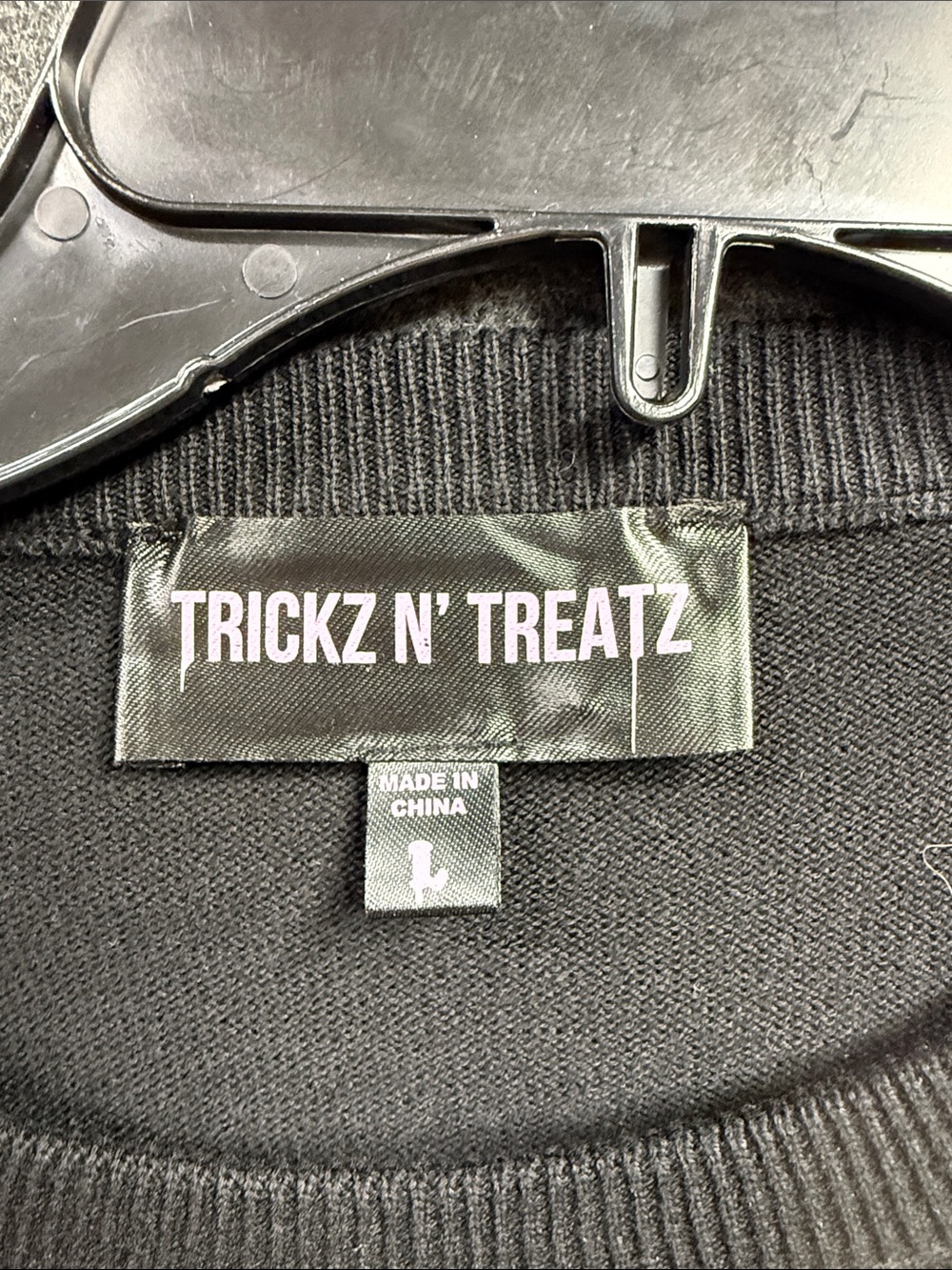 Trickz N Treatz Black Skeleton Graphic Cropped Sweater - Picture 2 of 7